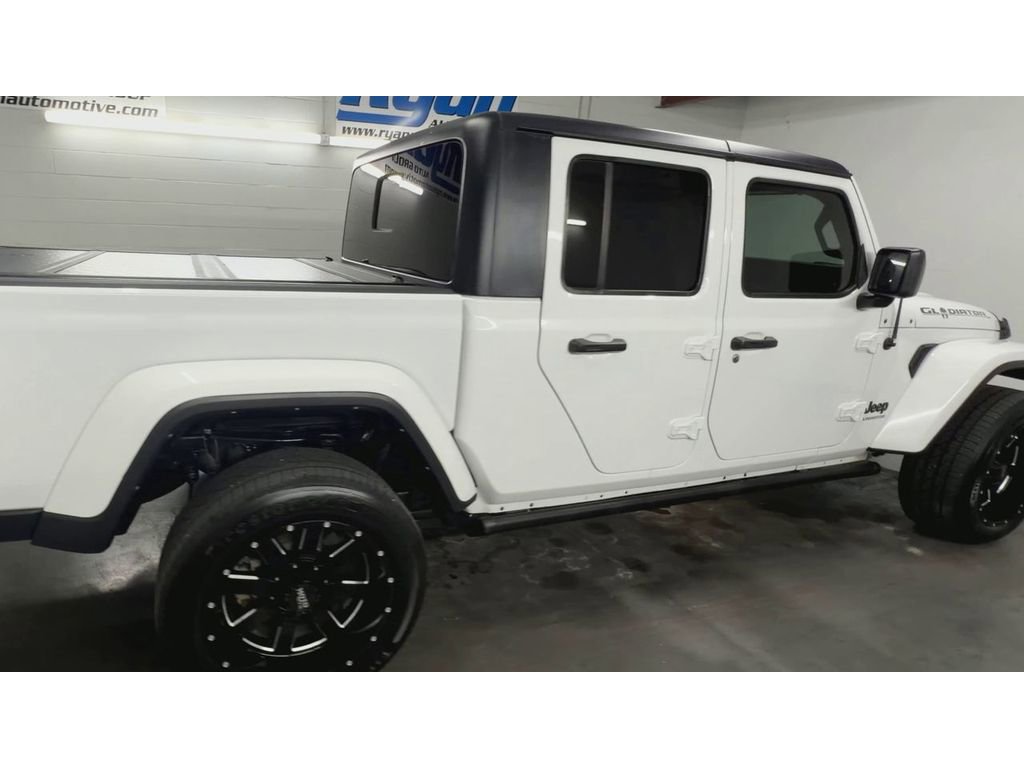 Used 2021 Jeep Gladiator Sport AWD/4WD image 9