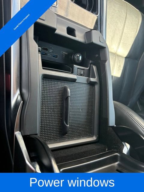 Used 2017 Land Rover Range Rover Sport HSE AWD/4WD image 27