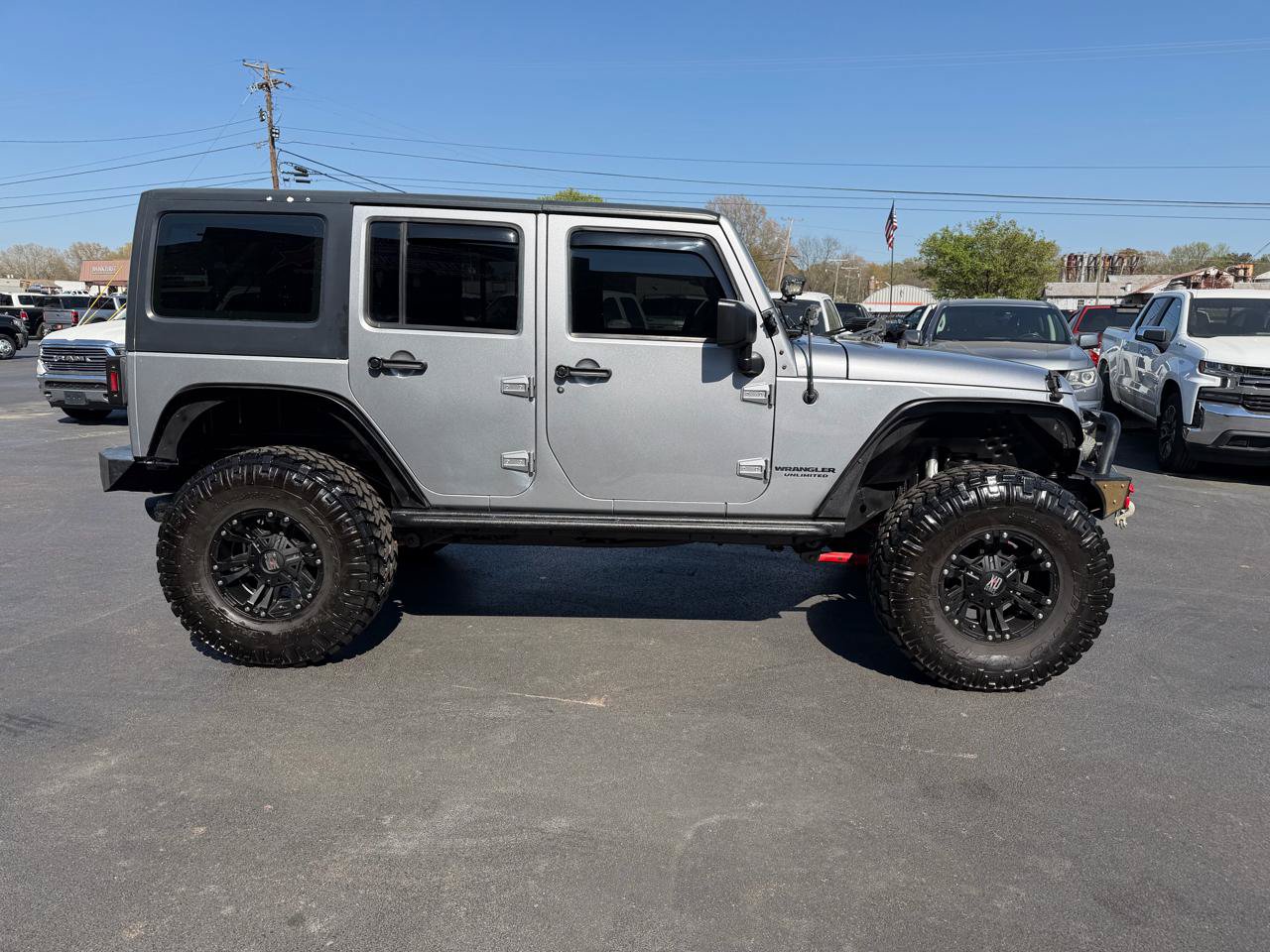 Used 2013 Jeep Wrangler Unlimited Sport w/ Connectivity Group AWD/4WD image 5