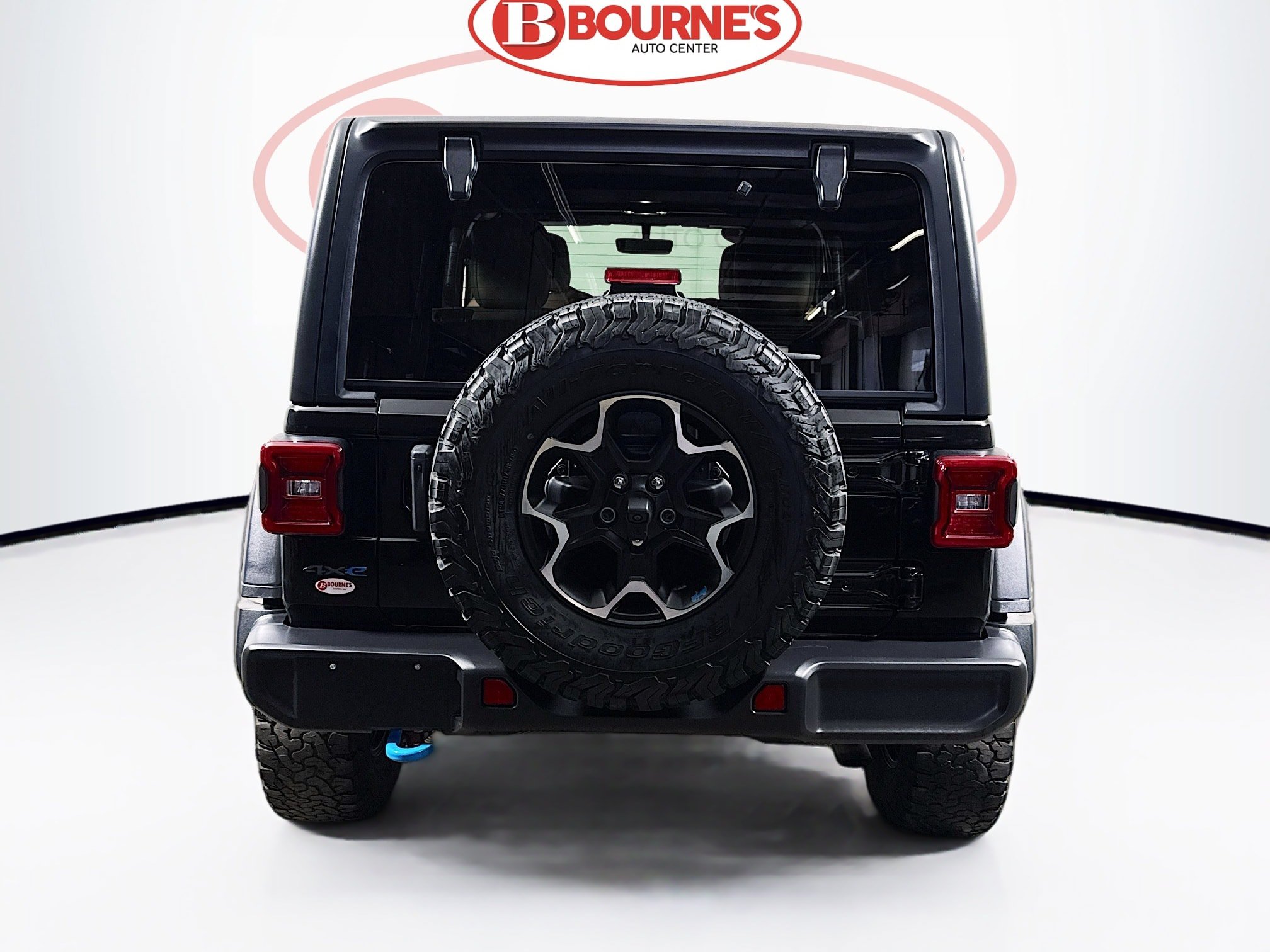 Used 2023 Jeep Wrangler Unlimited Rubicon 4xe w/ Cold Weather Group AWD/4WD image 10