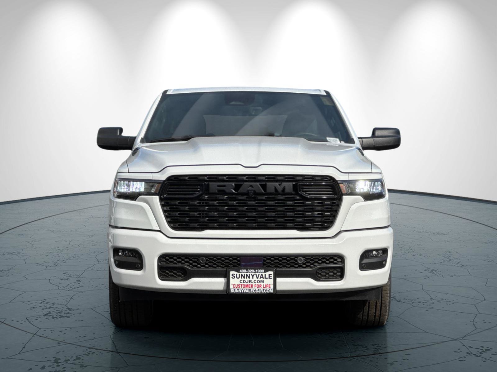 New 2026 RAM 1500 Express AWD/4WD image 9