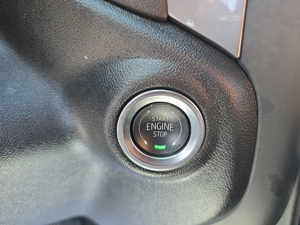 Used 2025 Chevrolet Silverado 3500 W/T AWD/4WD image 31