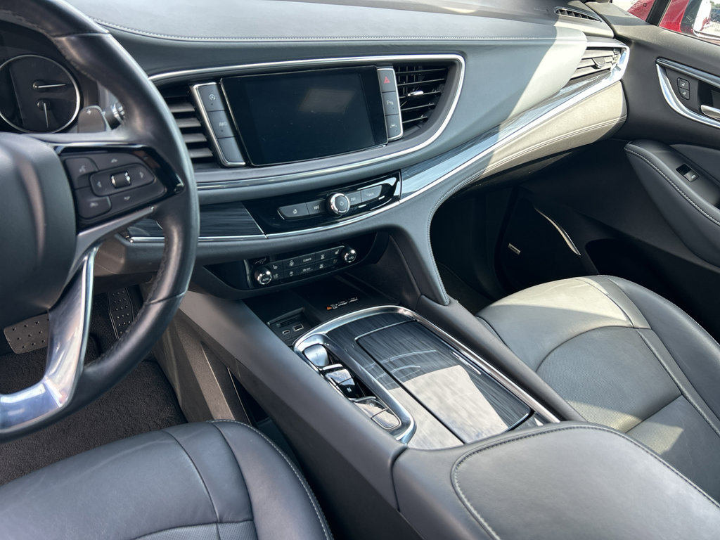 Used 2024 Buick Enclave Premium image 12