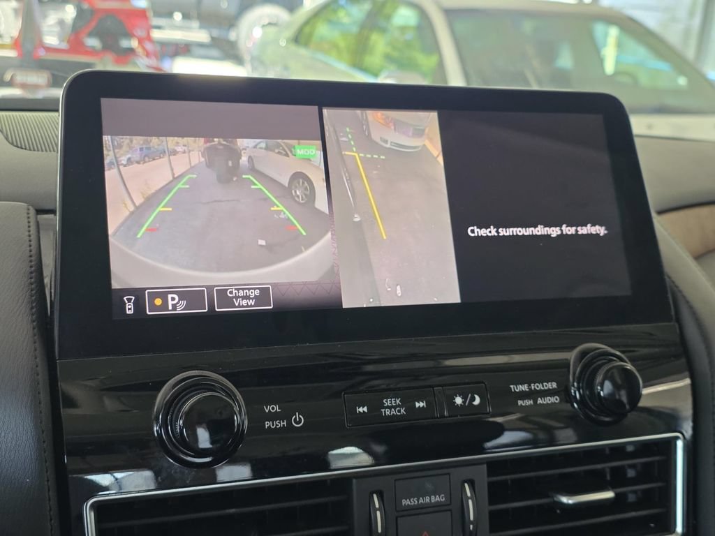 Used 2024 Nissan Armada SL w/ Captain's Chairs Package AWD/4WD image 23