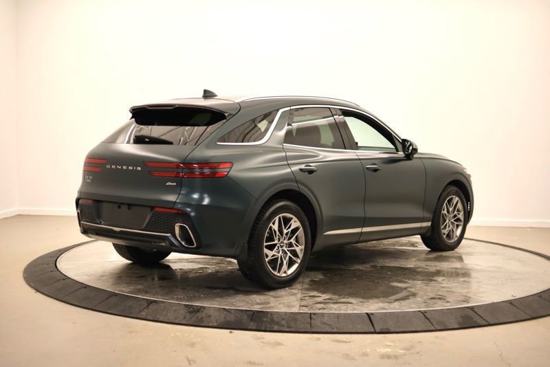 Used 2024 Genesis GV70 2.5T w/ Advanced Package image 3