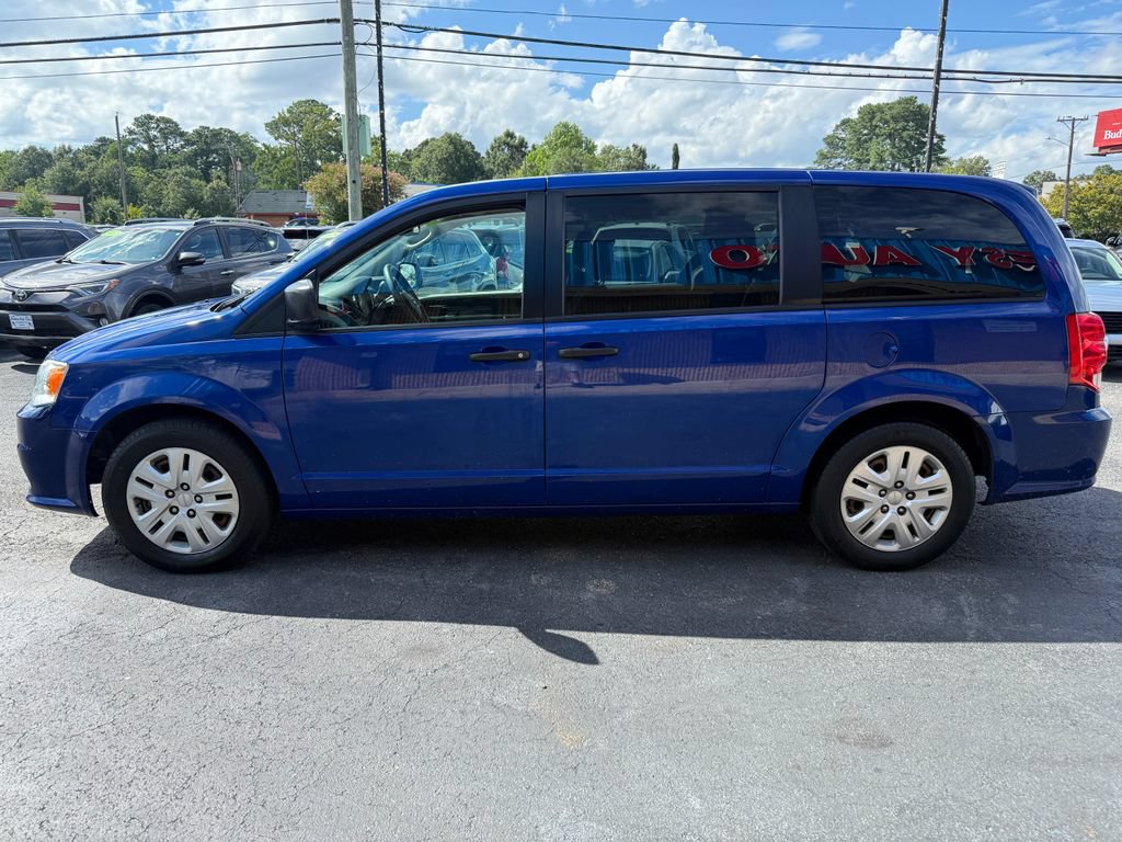 Used 2019 Dodge Grand Caravan SE FWD image 4