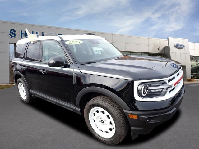 Used 2024 Ford Bronco Sport Heritage w/ Heritage Convenience Package image 3
