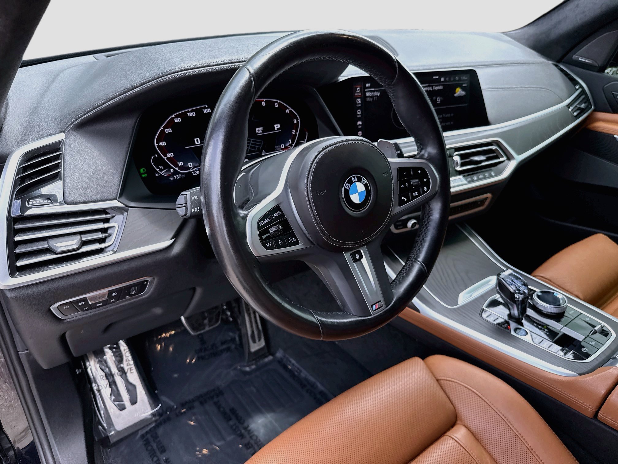 Used 2022 BMW X7 M50i w/ Executive Package AWD/4WD image 28