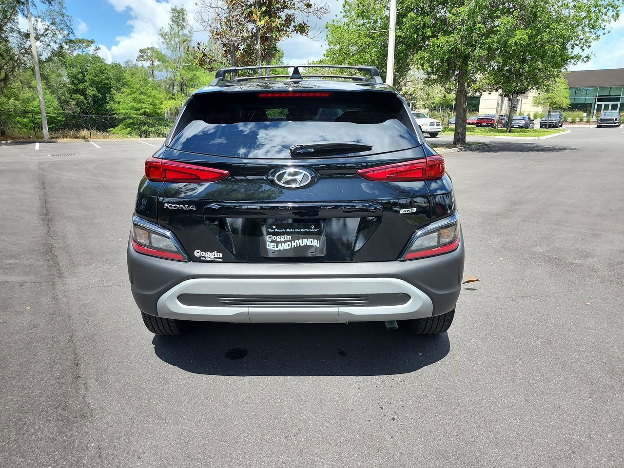 Certified 2023 Hyundai Kona SEL AWD/4WD image 4