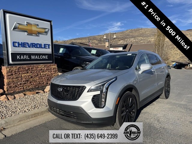 Used 2022 Cadillac XT4 Luxury w/ Cold Weather Package image 1