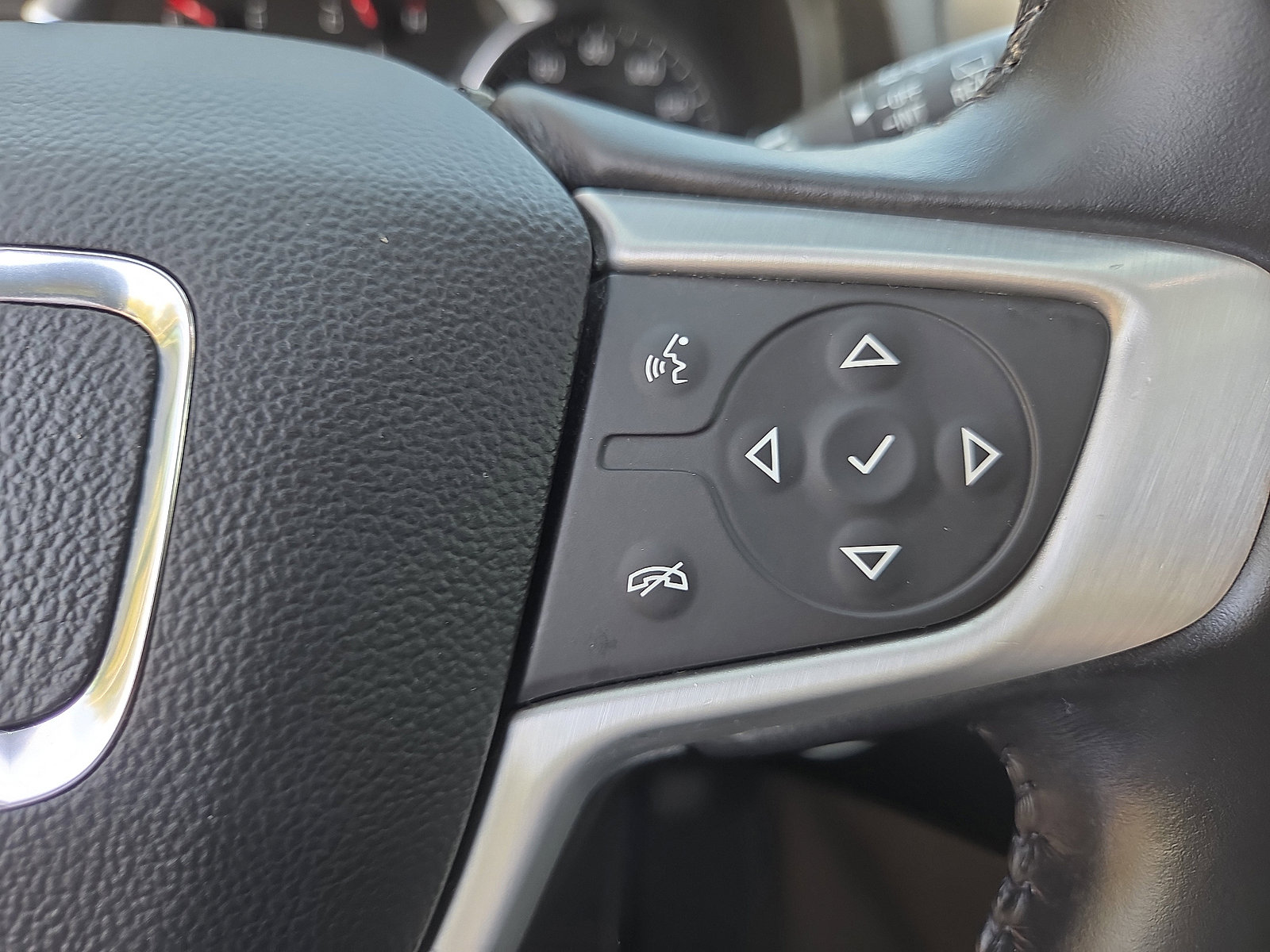 Used 2020 GMC Terrain SLE w/ Driver Convenience Package AWD/4WD image 28