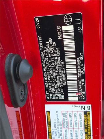 Used 2020 Toyota C-HR XLE FWD image 21