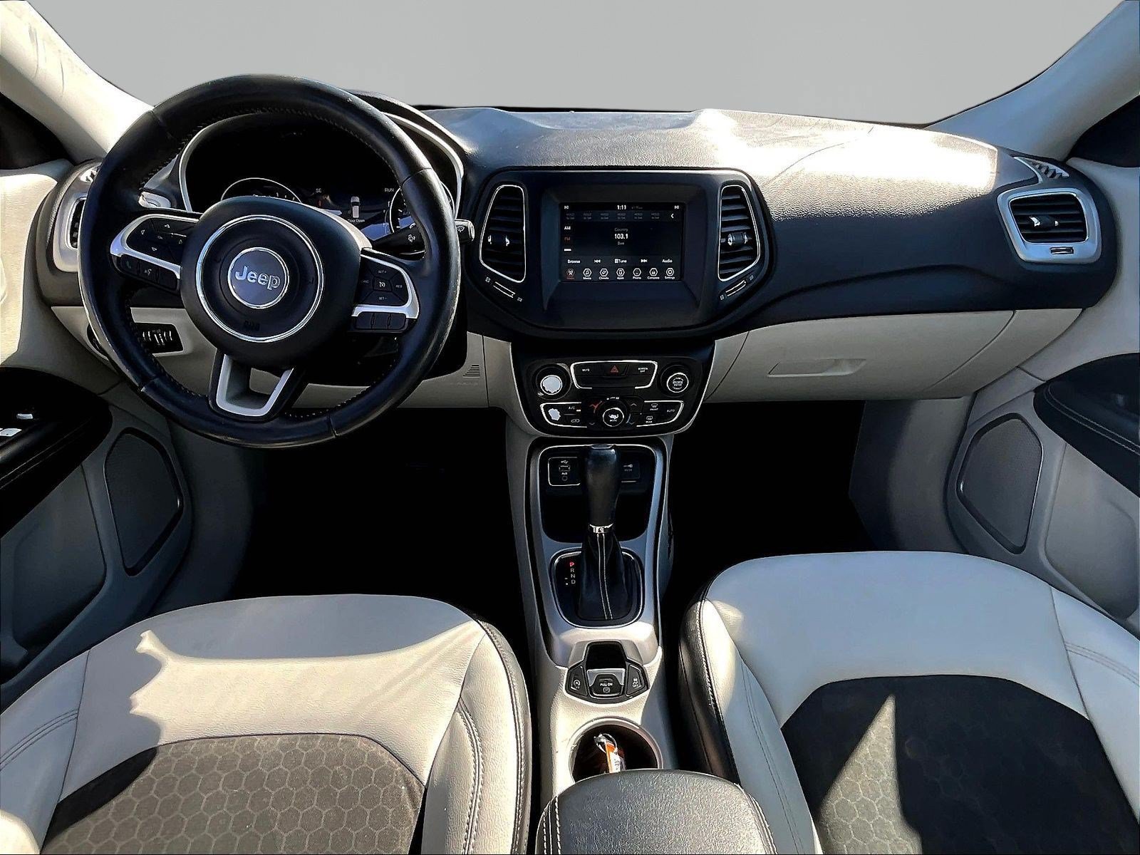 Used 2018 Jeep Compass Latitude w/ Popular Equipment Group FWD image 7