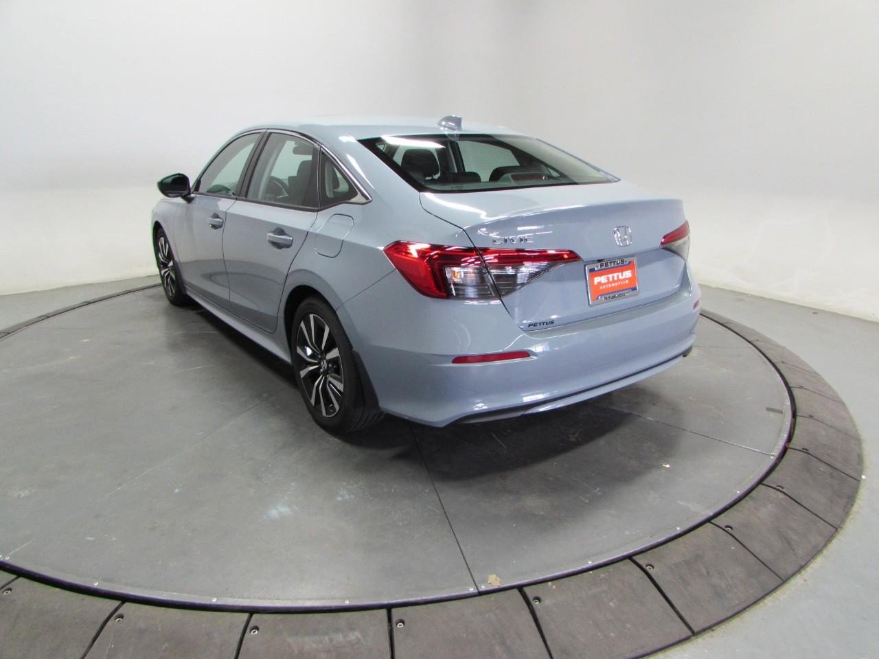 Used 2023 Honda Civic EX image 5