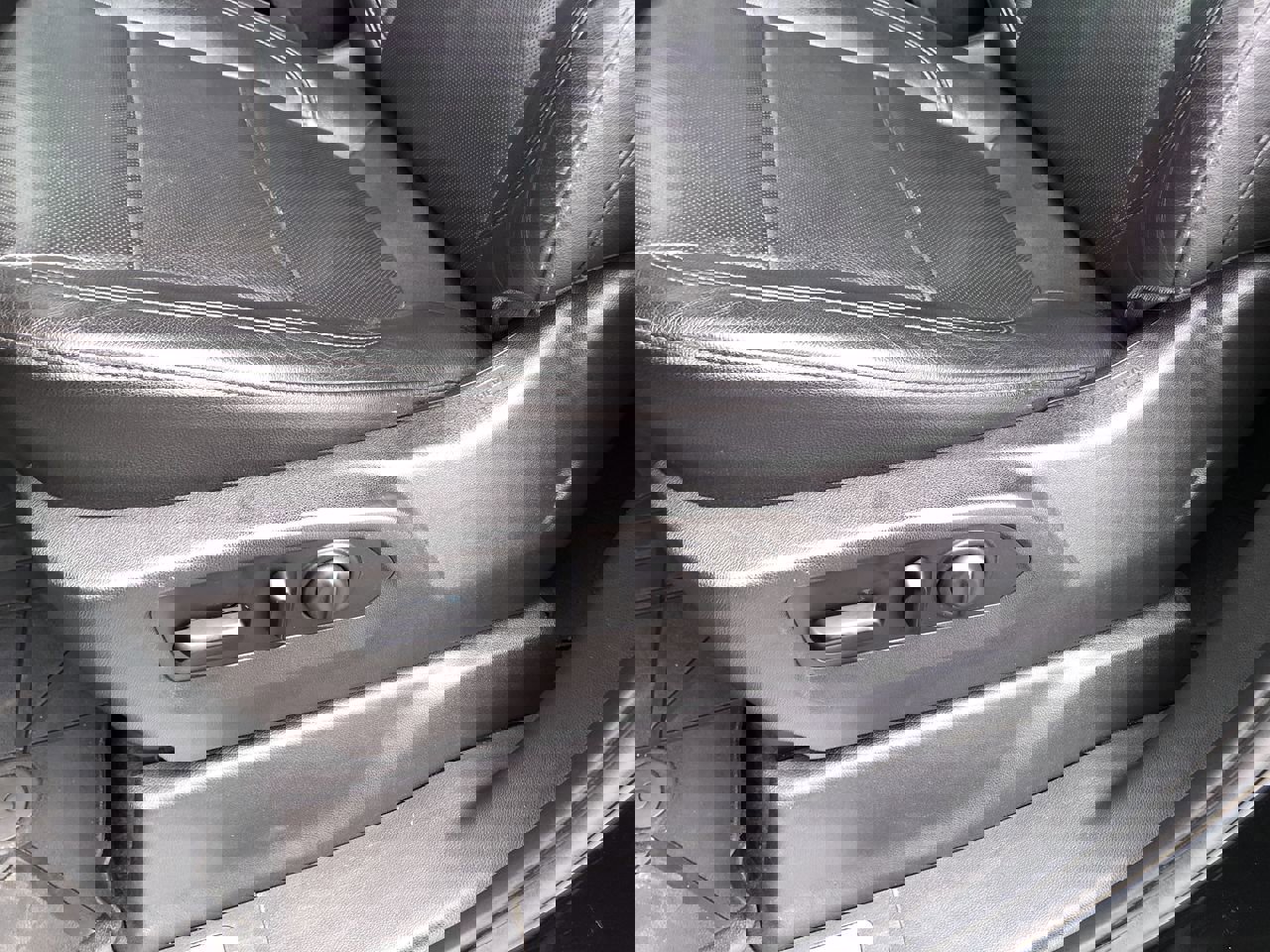 Used 2019 Chevrolet Silverado 1500 LTZ w/ LTZ Plus Package image 14