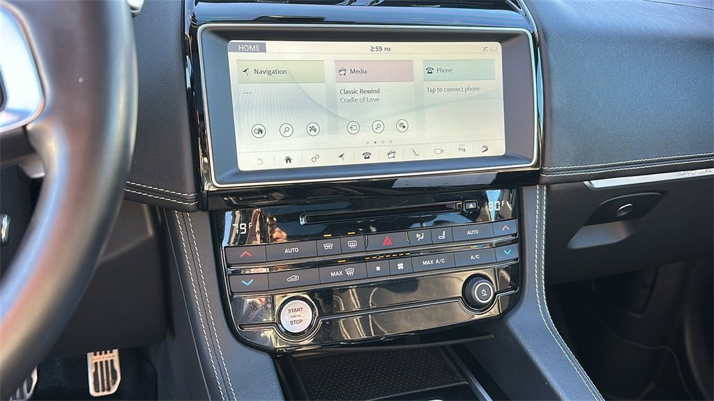 Used 2018 Jaguar F-PACE S image 15