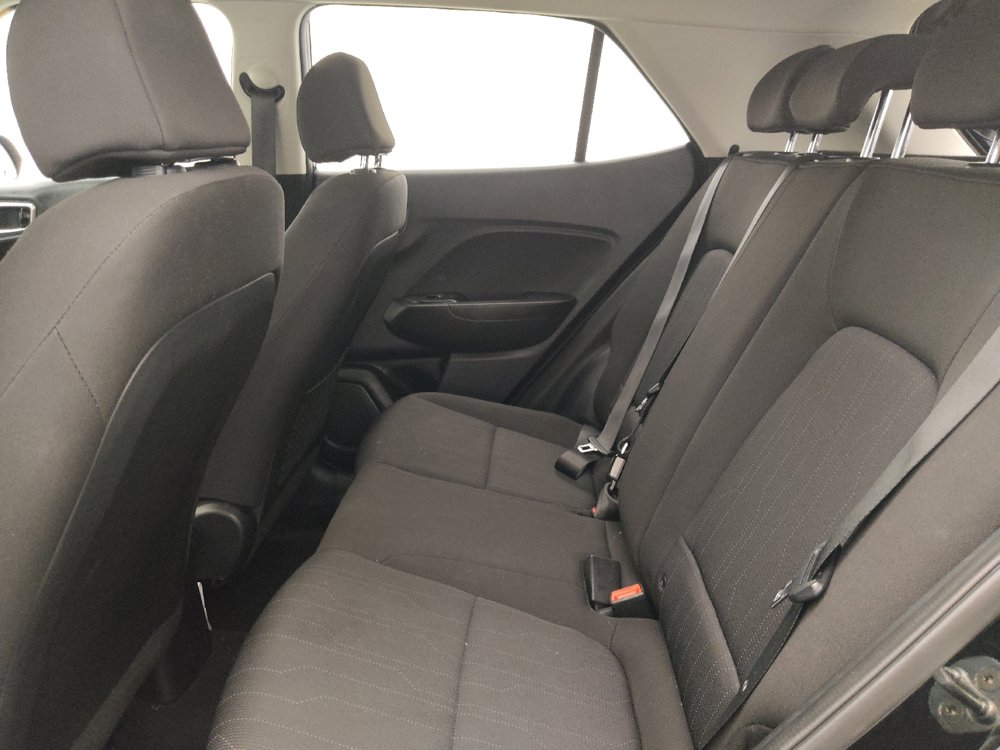 Used 2021 Hyundai Venue SE FWD image 18