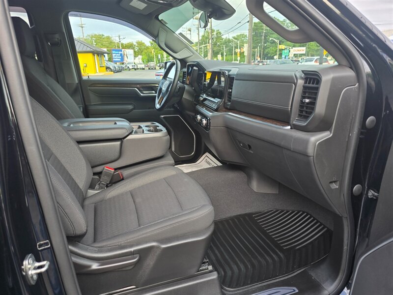 Used 2022 GMC Sierra 1500 SLE AWD/4WD image 11