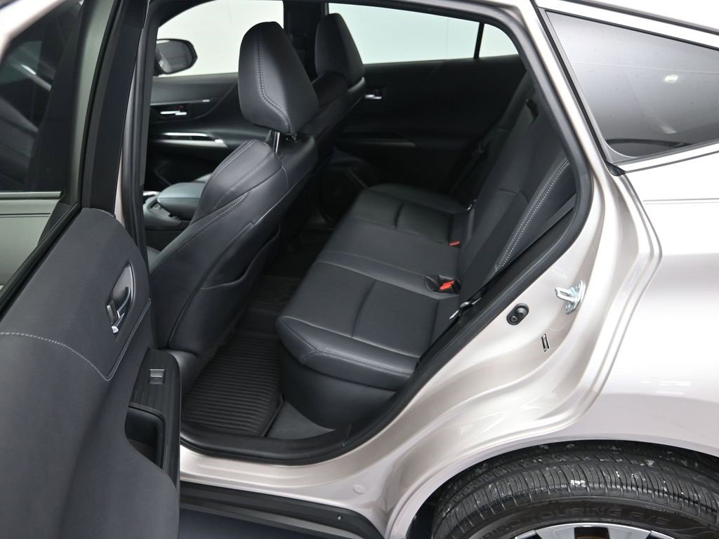 Used 2021 Toyota Venza Limited image 21