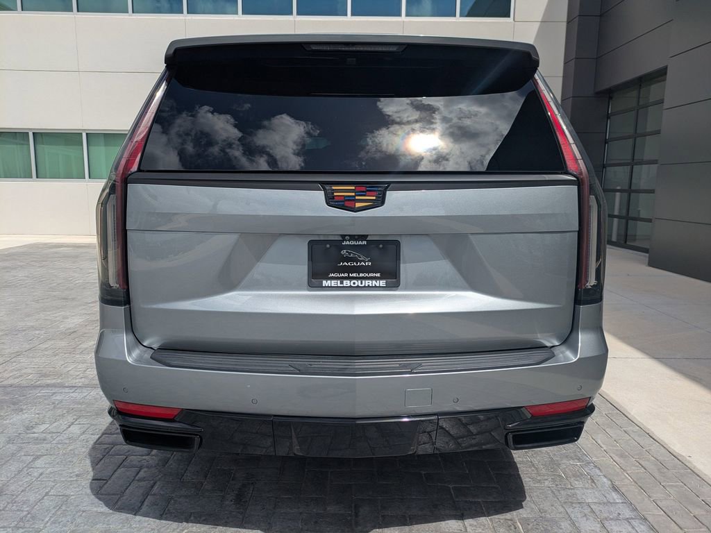 Used 2023 Cadillac Escalade Premium Luxury Platinum image 6