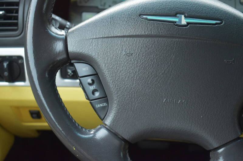Used 2002 Ford Thunderbird RWD image 32