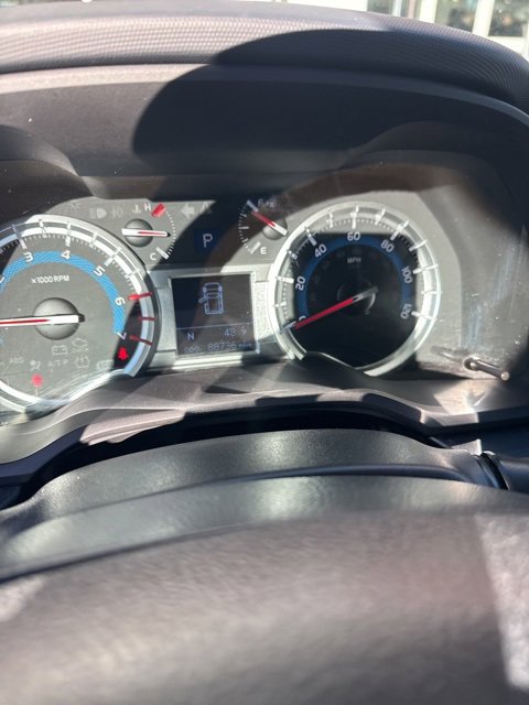 Used 2015 Toyota 4Runner Limited image 15