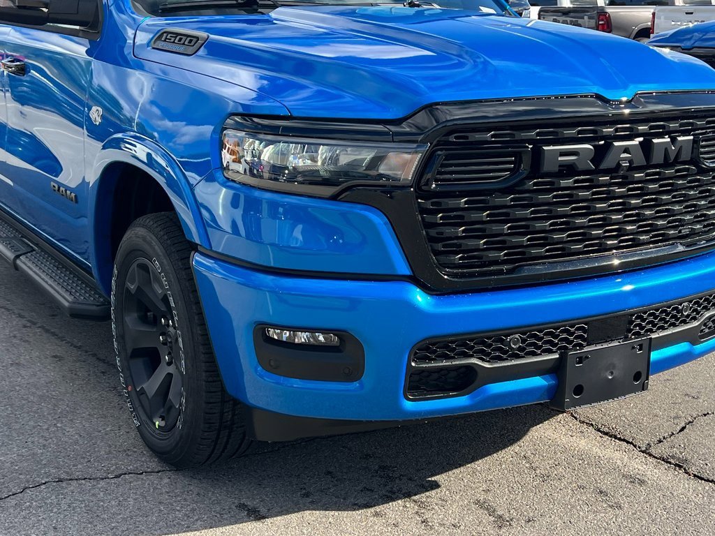 New 2026 RAM 1500 4x4 Crew Cab image 9