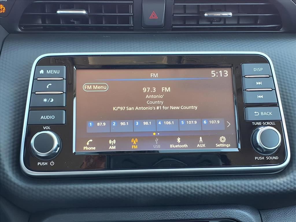 New 2025 Nissan Kicks Play S image 15