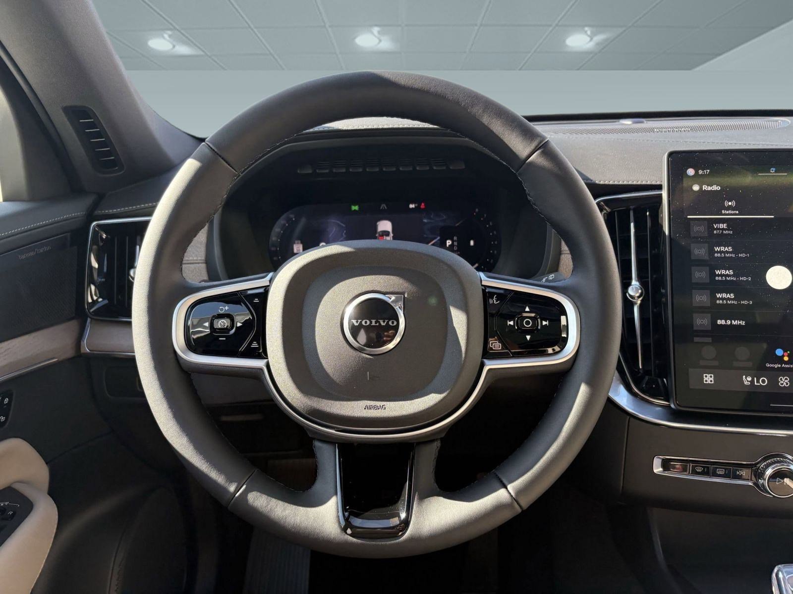 New 2026 Volvo XC90 B6 Plus w/ Protection Package Premier image 16