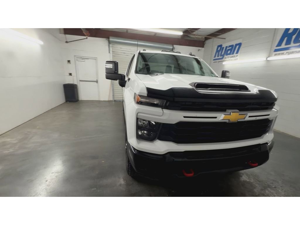 Used 2024 Chevrolet Silverado 2500 Custom w/ Custom Value Package AWD/4WD image 3