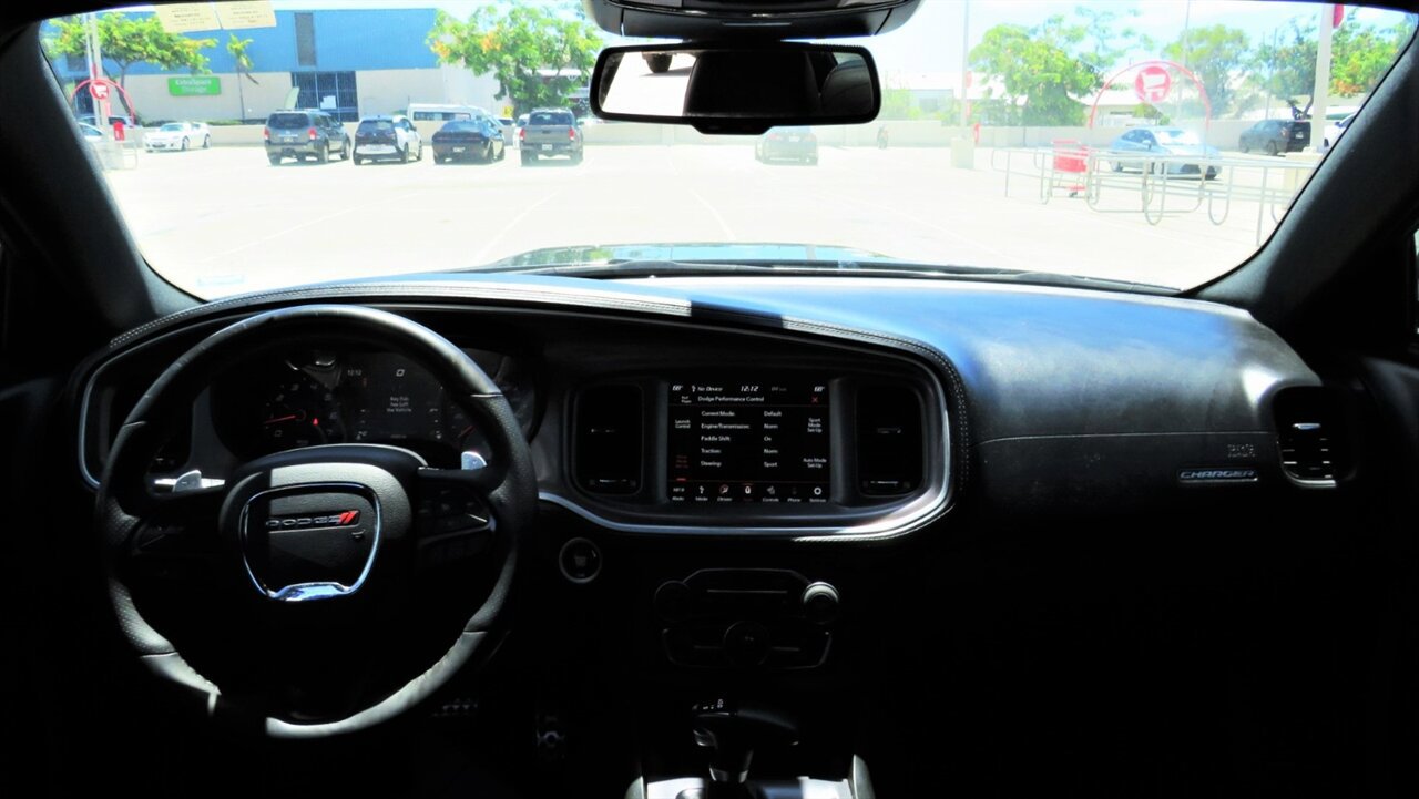 Used 2019 Dodge Charger R/T w/ Plus Group RWD image 18