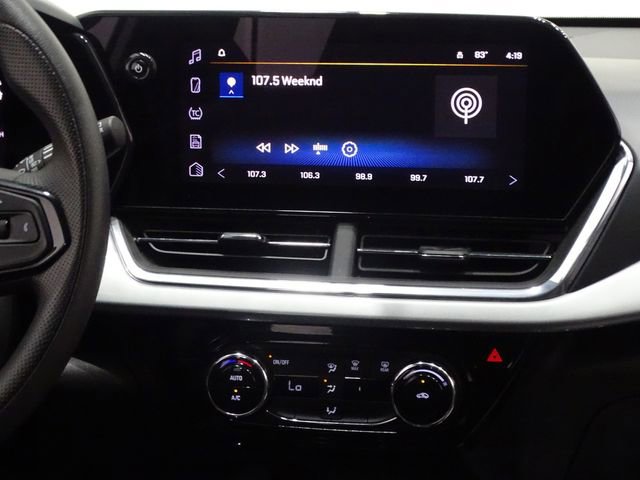 Used 2024 Chevrolet Trax LT FWD image 29