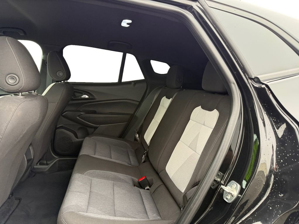 Certified 2024 Chevrolet Trax RS image 16