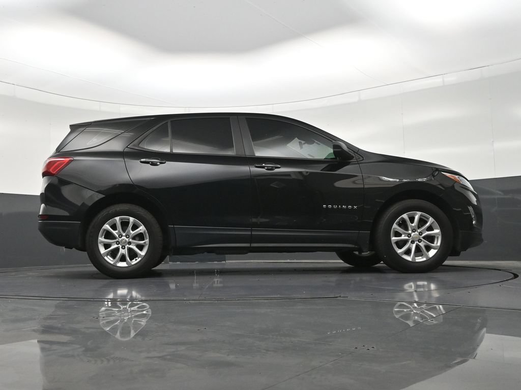 Used 2020 Chevrolet Equinox LS FWD image 28