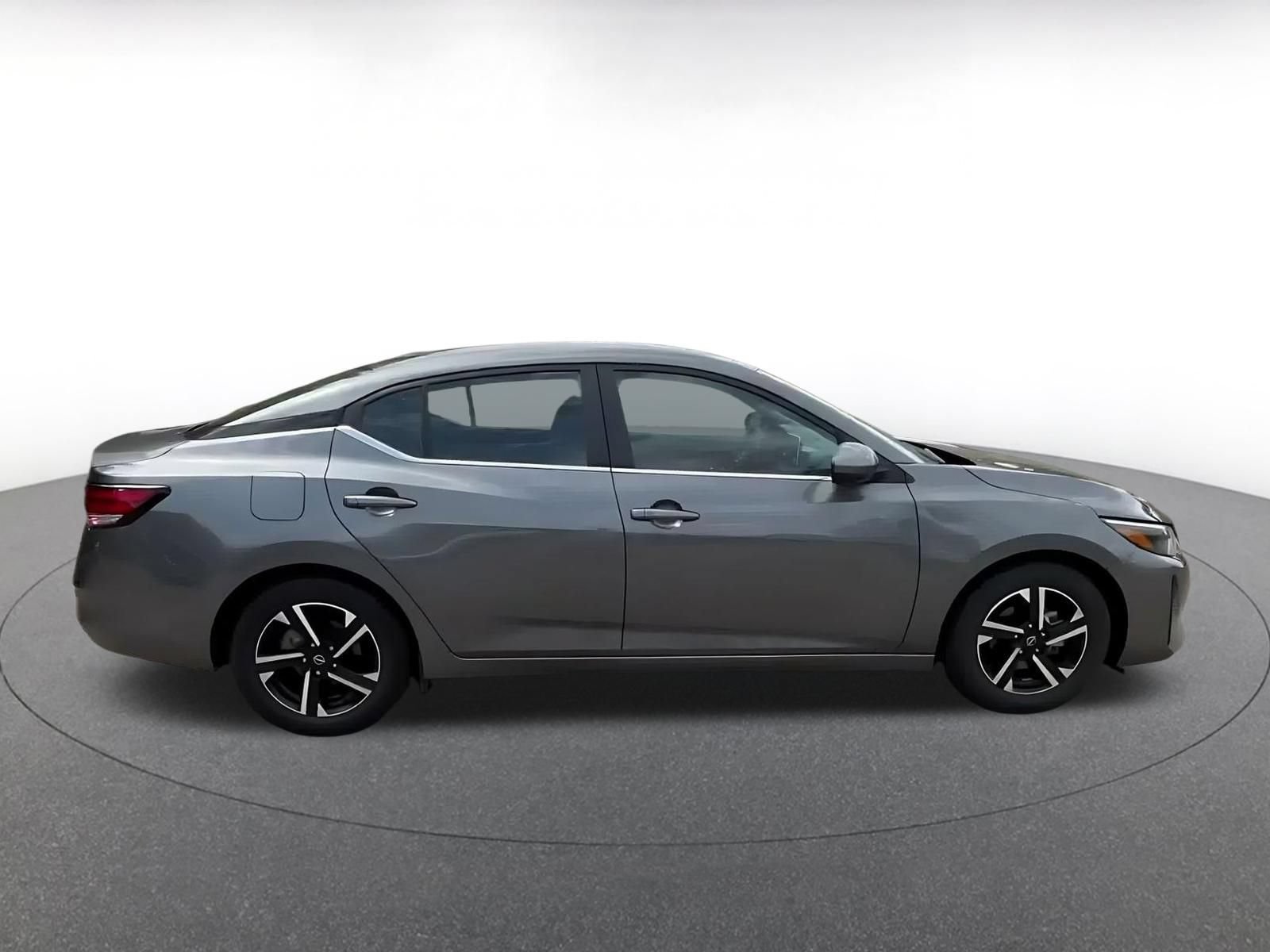Used 2025 Nissan Sentra SV FWD image 15