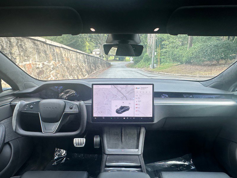 Used 2023 Tesla Model S Plaid image 3