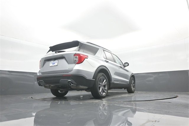 Certified 2023 Ford Explorer XLT w/ Equipment Group 202A image 35