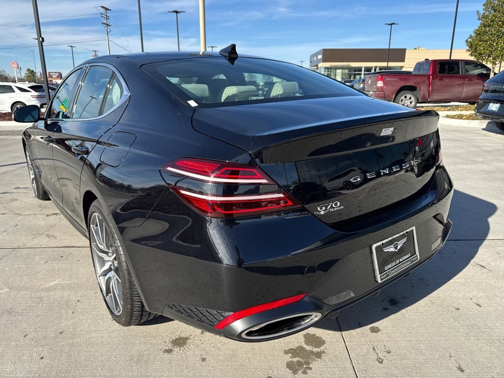 Used 2025 Genesis G70 2.5T image 6