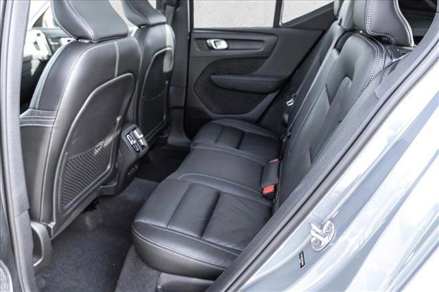 Used 2023 Volvo XC40 B5 Ultimate w/ Protection Package Premier image 22