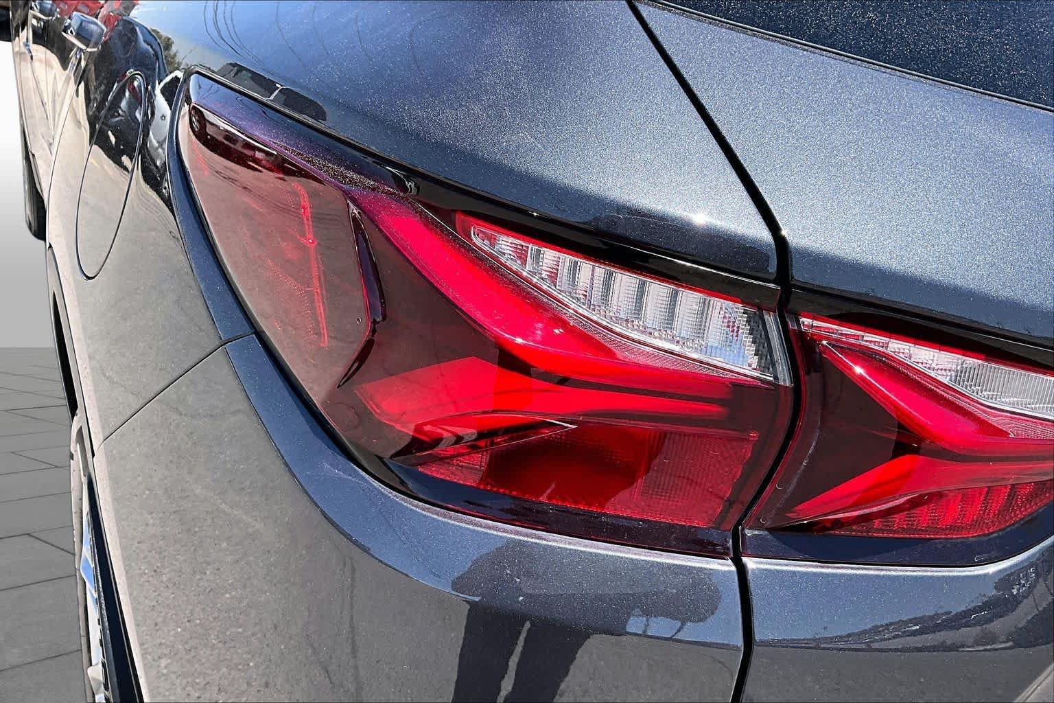 Used 2021 Chevrolet Blazer LT FWD image 27