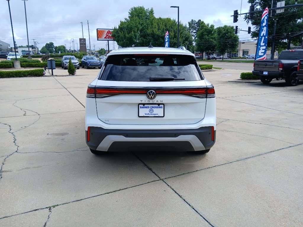 New 2026 Volkswagen Tiguan SE FWD image 6
