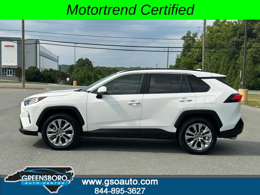 Used 2019 Toyota RAV4 XLE Premium AWD/4WD image 3