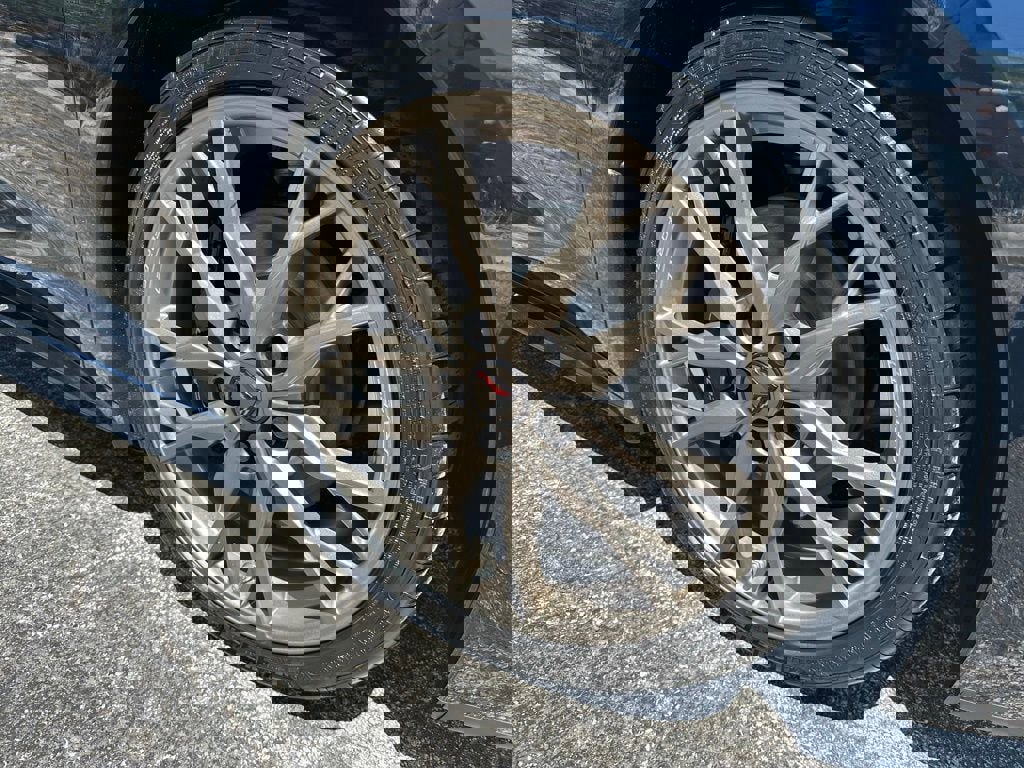 New 2026 Chevrolet Corvette Stingray Premium Cpe w/ Stealth Interior Trim Package RWD image 17