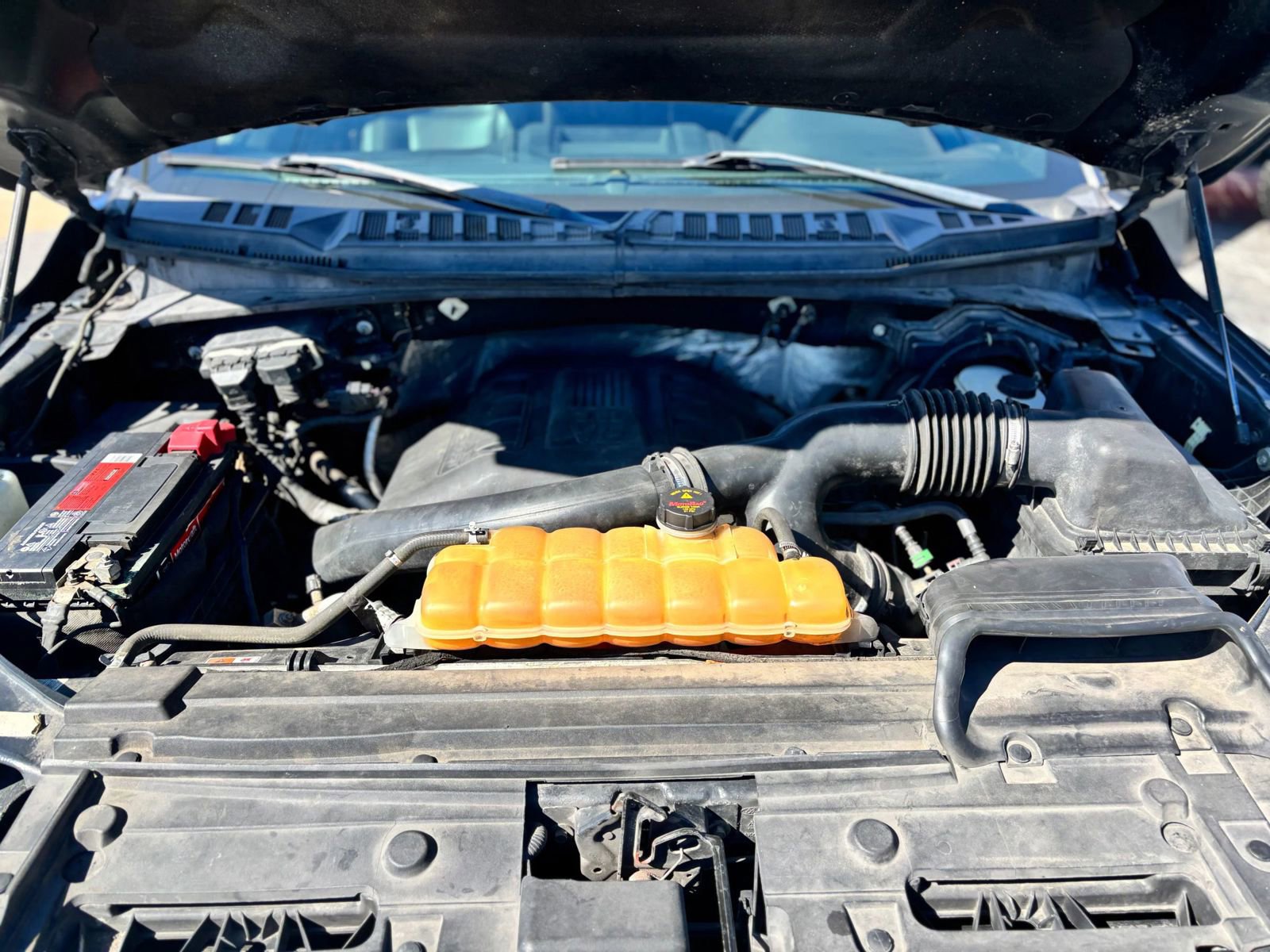 Used 2016 Ford F150 Lariat w/ Equipment Group 502A Luxury AWD/4WD image 10