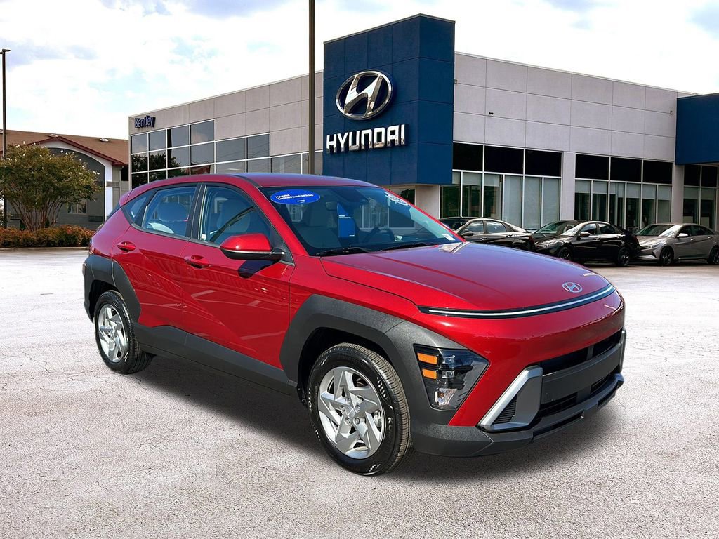 Certified 2024 Hyundai Kona SE image 4