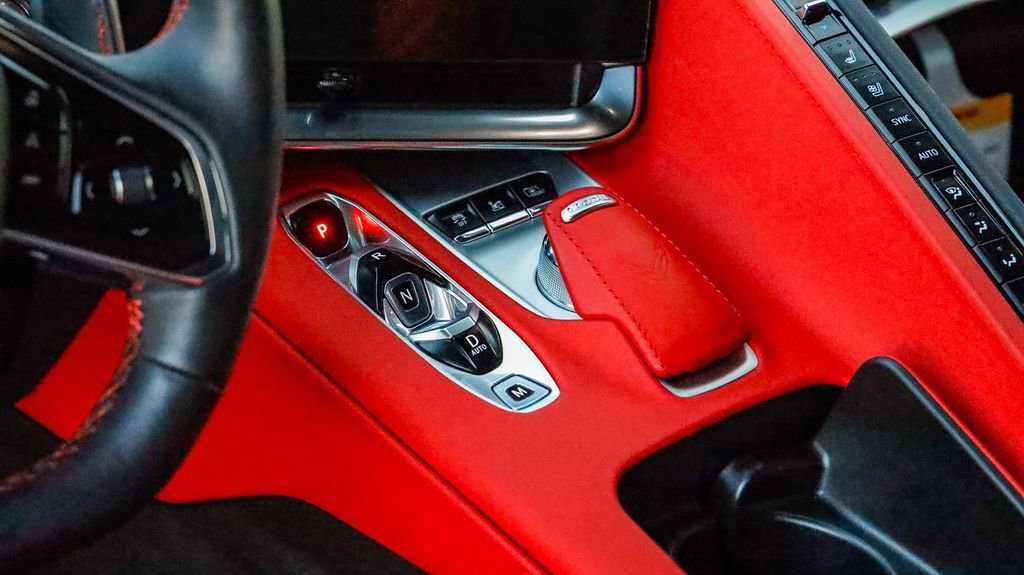 Used 2024 Chevrolet Corvette Stingray Preferred Cpe w/ LPO, Roadside Safety Package image 19