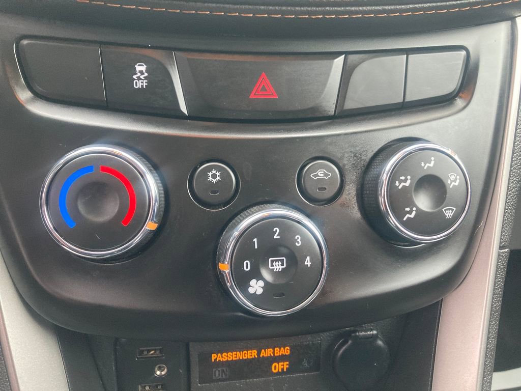 Used 2020 Chevrolet Trax LT w/ LT Convenience Package image 26