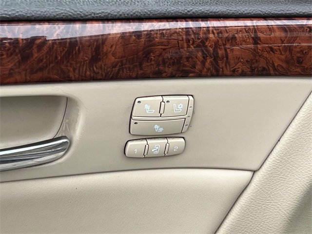 Used 2007 Cadillac DTS Luxury I w/ Sun And Sound Package image 18