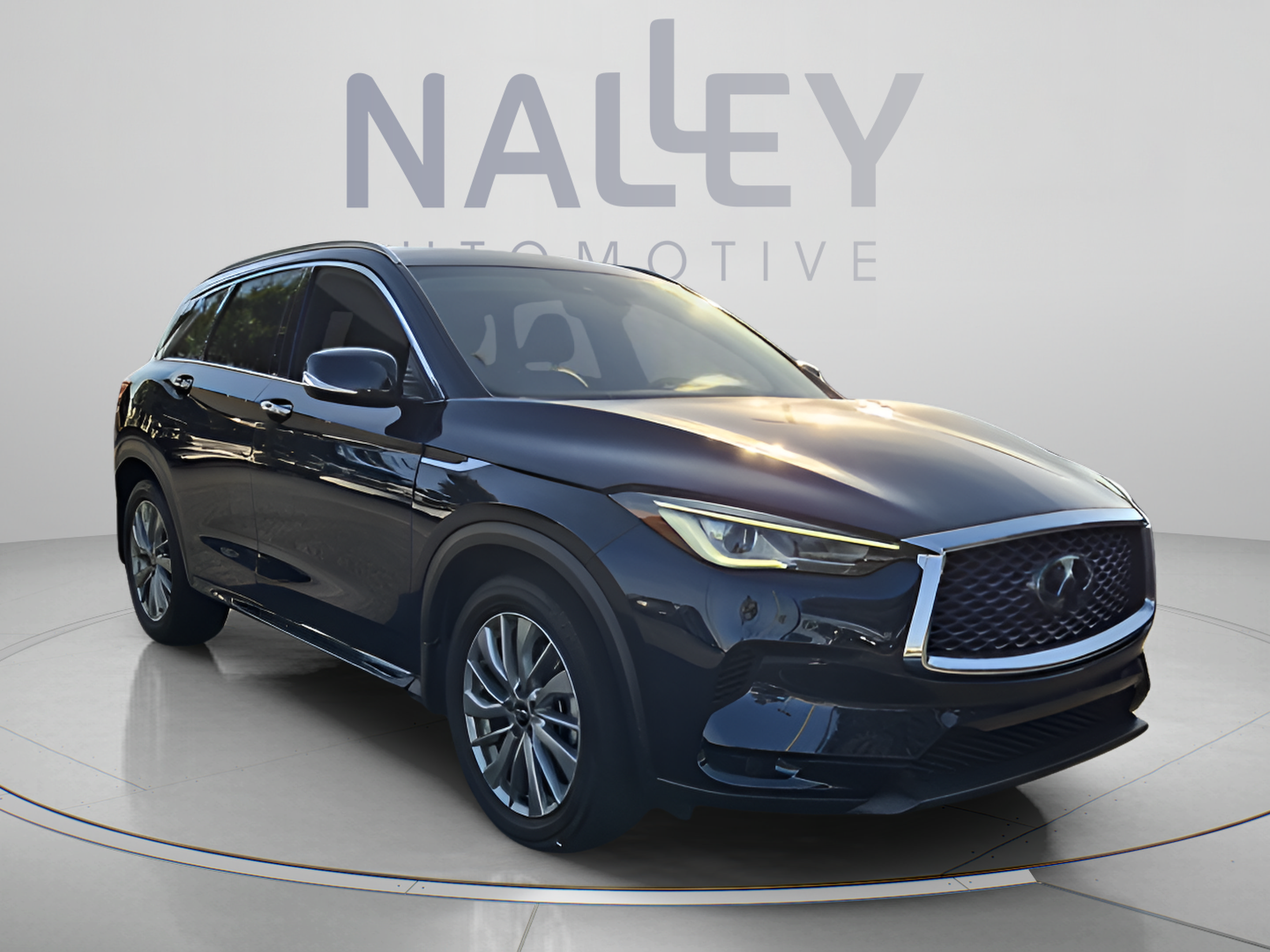 Used 2023 INFINITI QX50 Luxe FWD image 7