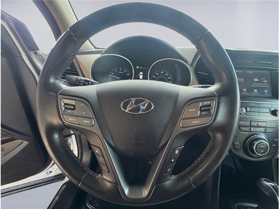 Used 2017 Hyundai Santa Fe Limited w/ Cargo Package image 13